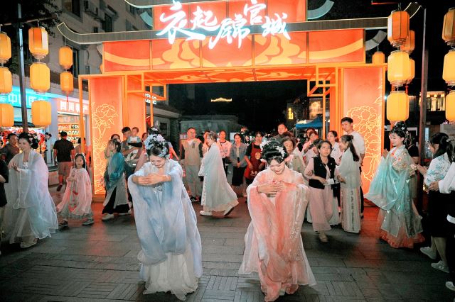 文殊坊漢服周活動(dòng)現(xiàn)場1.jpg