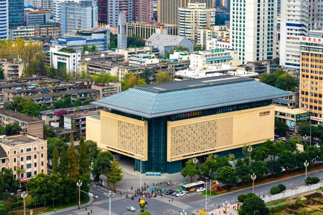 四川大劇院.jpg